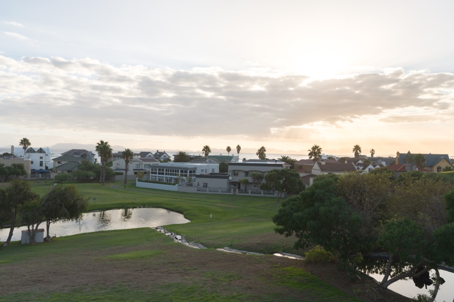 5 Bedroom Property for Sale in Greenways Golf Estate Western Cape